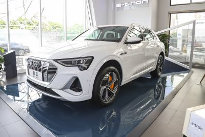 2021款 50 quattro 臻选型-外观-图片-有驾