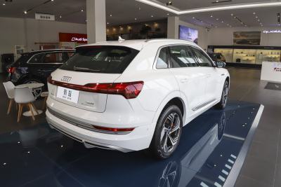 2021款 50 quattro 臻选型-外观-图片-有驾