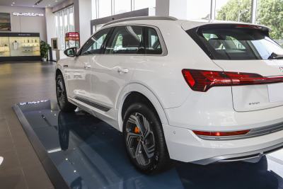 2021款 50 quattro 臻选型-外观-图片-有驾