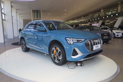 2021款 50 quattro 臻选型-外观-图片-有驾