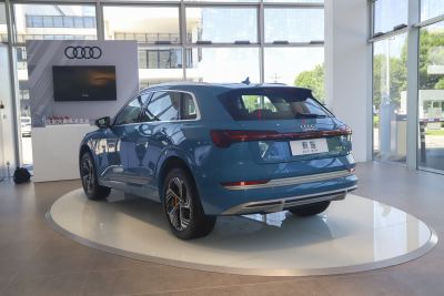 2021款 50 quattro 臻选型-外观-图片-有驾