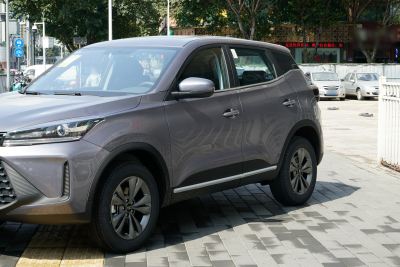 2025款 1.5L 手动豪华版-外观-图片-有驾