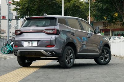 2025款 1.5L 手动豪华版-外观-图片-有驾