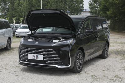 2025款 陆尚 尊享版 7座-外观-图片-有驾