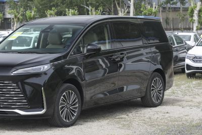 2025款 陆尚 尊享版 7座-外观-图片-有驾
