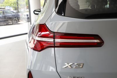 2026款 xDrive30L 领先型 M运动曜夜套装-外观-图片-有驾