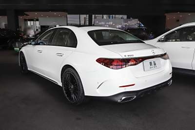 2025款 改款 E 300 豪华型运动版-外观-图片-有驾