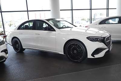 2025款 改款 E 300 豪华型运动版-外观-图片-有驾