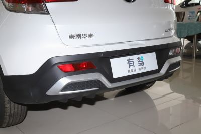 2022款 1.5L 手动豪华型-外观-图片-有驾