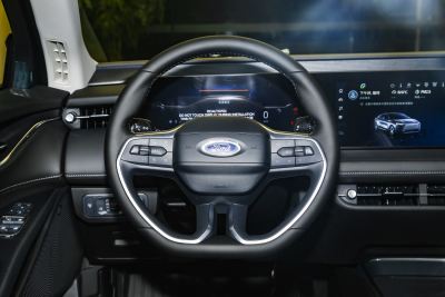2025款 2.0T EcoBoost 豪华型-内饰-图片-有驾