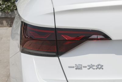 2025款 改款二 300TSI DSG卓越版-外观-图片-有驾