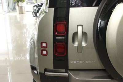 2025款 110 3.0T P400 X-Dynamic SE-外观-图片-有驾