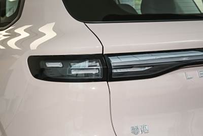 2025款 600激光雷达版-外观-图片-有驾