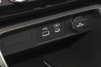 2024款 240TURBO 四驱尊耀版 5座-内饰-图片-有驾 2024款 240TURBO 四驱尊耀版 5座-内饰-图片-有驾