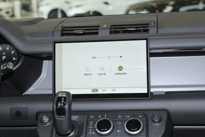 2025款 110 3.0T P400 X-内饰-图片-有驾