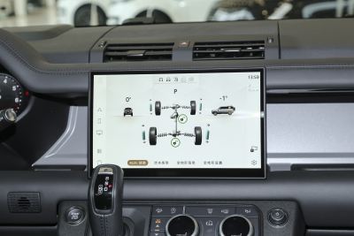 2025款 110 3.0T P400 X-内饰-图片-有驾