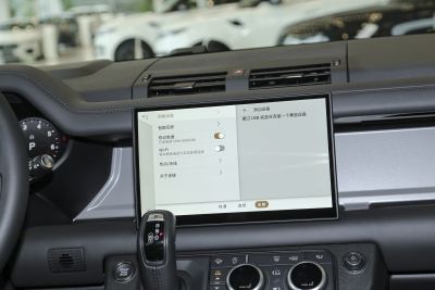 2025款 110 3.0T P400 X-内饰-图片-有驾