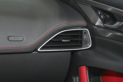 2025款 2.0T 250PS R-DYNAMIC 90周年典藏版-内饰-图片-有驾