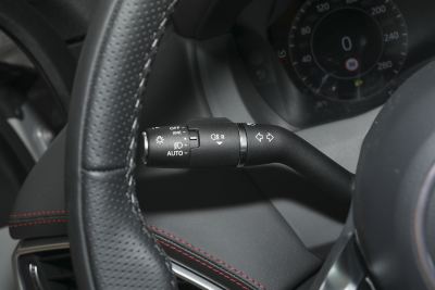 2025款 2.0T 250PS R-DYNAMIC 90周年典藏版-内饰-图片-有驾