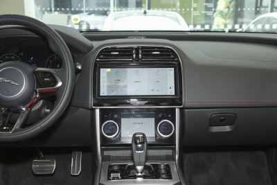 2025款 2.0T 250PS R-DYNAMIC 90周年典藏版-内饰-图片-有驾
