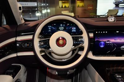2024款 4.0T V8版-内饰-图片-有驾