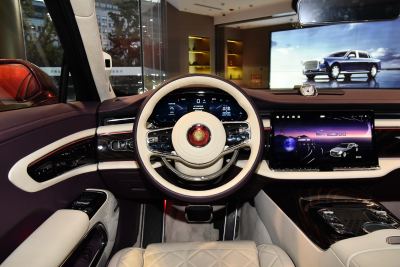 2024款 4.0T V8版-内饰-图片-有驾