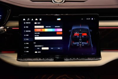 2024款 4.0T V8版-内饰-图片-有驾