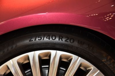2024款 4.0T V8版-外观-图片-有驾