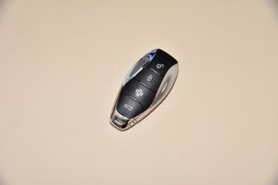 2024款 4.0T V8版-内饰-图片-有驾