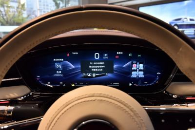 2024款 4.0T V8版-内饰-图片-有驾