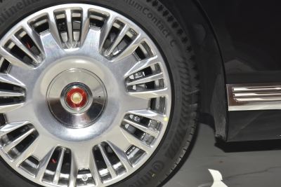 2024款 4.0T V8版-外观-图片-有驾