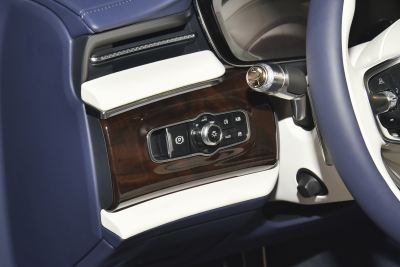 2024款 4.0T V8版-内饰-图片-有驾