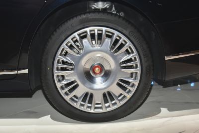 2024款 4.0T V8版-外观-图片-有驾
