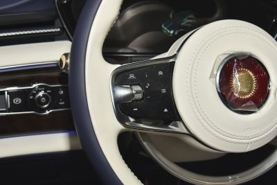 2024款 4.0T V8版-内饰-图片-有驾