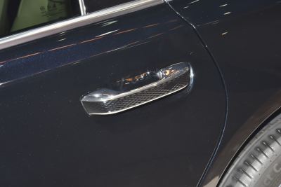 2024款 4.0T V8版-外观-图片-有驾
