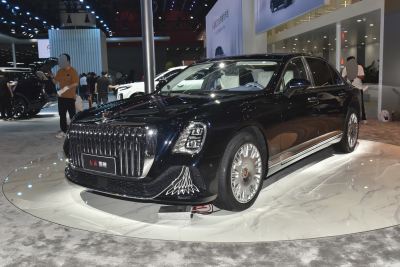 2024款 4.0T V8版-外观-图片-有驾