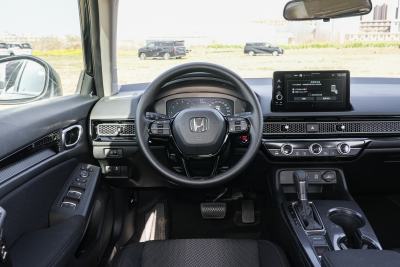 2025款 240TURBO CVT科技版-内饰-图片-有驾