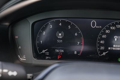 2025款 240TURBO CVT科技版-内饰-图片-有驾
