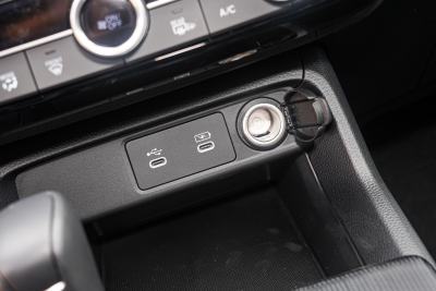 2025款 240TURBO CVT科技版-内饰-图片-有驾