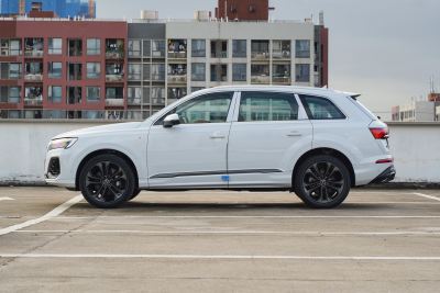 2025款 55 TFSI quattro S line运动型-外观-图片-有驾