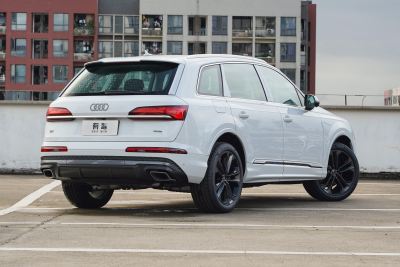 2025款 55 TFSI quattro S line运动型-外观-图片-有驾
