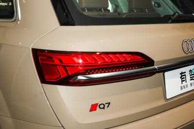2025款 55 TFSI quattro S line运动型-外观-图片-有驾