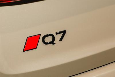 2025款 55 TFSI quattro S line运动型-外观-图片-有驾