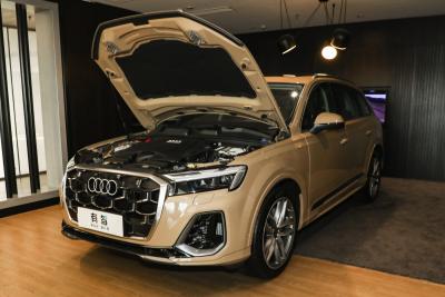 2025款 55 TFSI quattro S line运动型-外观-图片-有驾