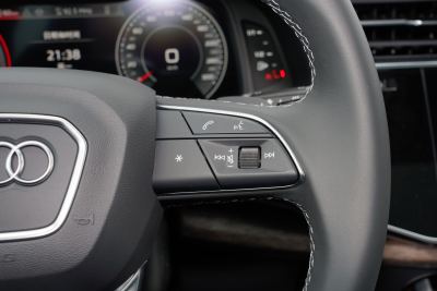 2025款 55 TFSI quattro S line运动型-内饰-图片-有驾