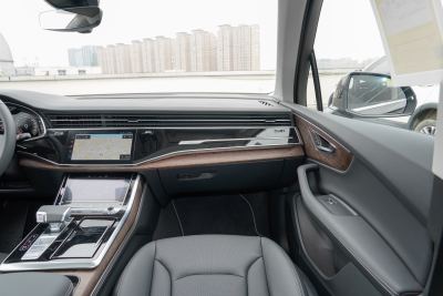 2025款 55 TFSI quattro S line运动型-内饰-图片-有驾