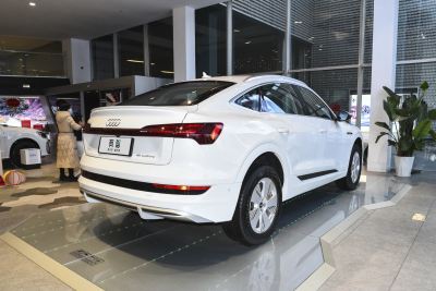 2022款 Sportback 55 quattro 豪华型-外观-图片-有驾