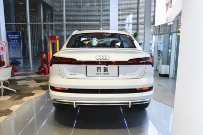 2022款 Sportback 55 quattro 豪华型-外观-图片-有驾