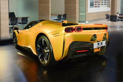 2021款 3.9T V8 Spider-外观-图片-有驾