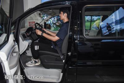 2024款 M5L 1.5T 手动舒适型 7座-空间-图片-有驾